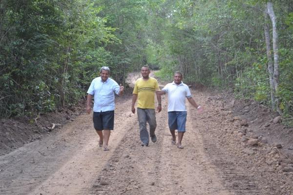 Prefeito Zé Resende consegue mais uma estrada para o município de Boa Hora - Imagem 8