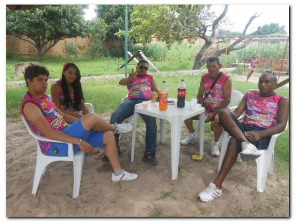 Blocos Beija Eu e Só Amigos deixam as pessoas fascinadas ao desfilarem pelas ruas de Inhuma - Imagem 30