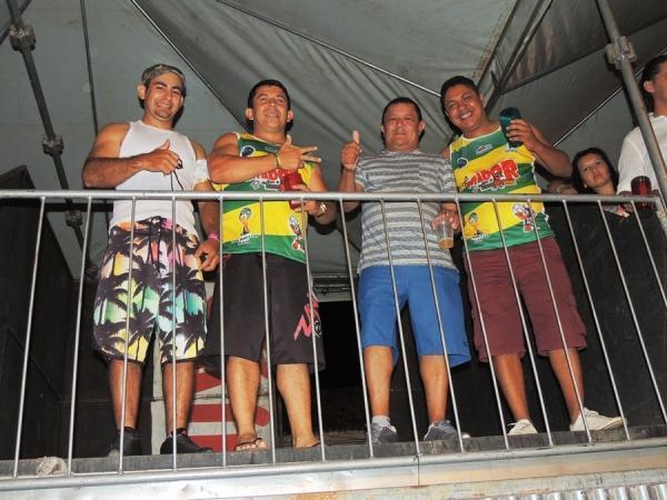 2ª noite, público vai a loucura com Chicabana e Ipede - Imagem 43