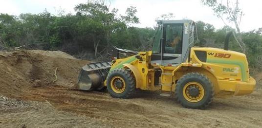 Prefeitura  piçarrando estradas da Zona Rural - Imagem 1