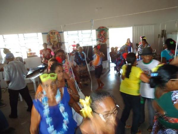 Secretária Municipal de Assistência Social Realizou Carnaval da Melhor Idade - Imagem 11