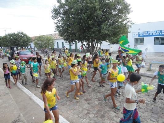 Segunda-feira de carnaval com Corso e Bloco mirim - Imagem 9