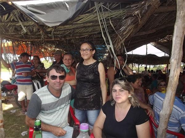 FOTOS: Genival Santos faz a alegria dos foliões no 2º dia de Carnaval de Caxingó - Imagem 13