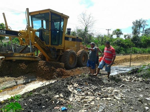 Prefeito Zé Resende visita obra de recuperação da estrada do Mato Seco. - Imagem 5