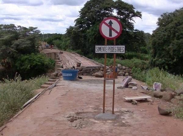 Ponte é interditada Isaias Coelho e Campinas se reúnem e fazem trabalho conjunto - Imagem 1