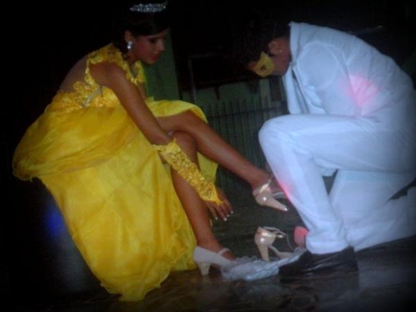 Os 15 anos de princesa Narginára Bruna - Imagem 2