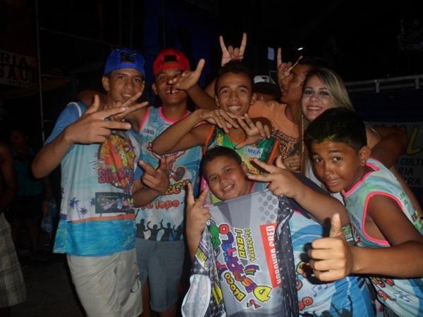 Carnaval 2014:Corredor da Folia ficou completamente lotado  - Imagem 6
