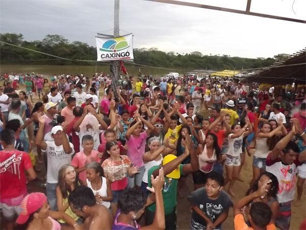 Forró de Play Boy agita multidão no último dia de carnaval de Caxingó - Imagem 1
