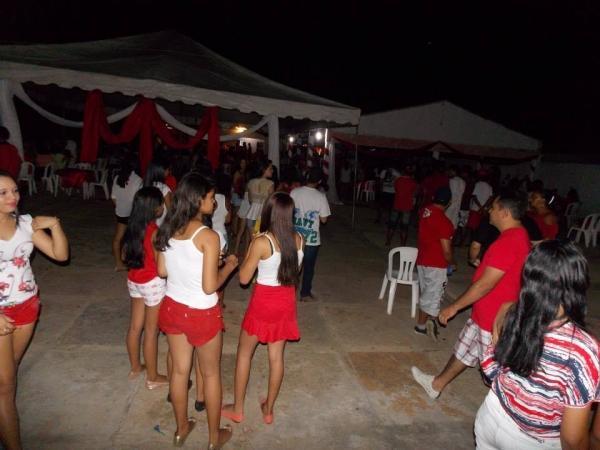 Sucesso na realização do 3º Baile Vermelho e Branco em Capitão de Campos. - Imagem 2