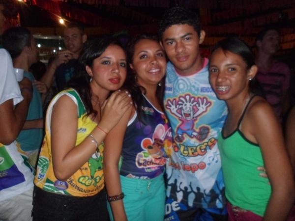 Carnaval 2014:Corredor da Folia ficou completamente lotado  - Imagem 27