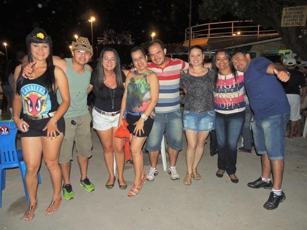 Bandas levam o público à praça na segunda feira de carnaval - Imagem 57