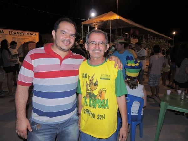 Bandas levam o público à praça na segunda feira de carnaval - Imagem 58