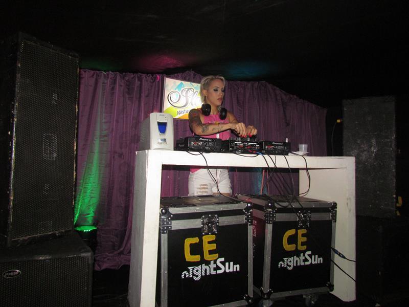 Confira fotos do Camarote Super Top na última noite de Carnaval