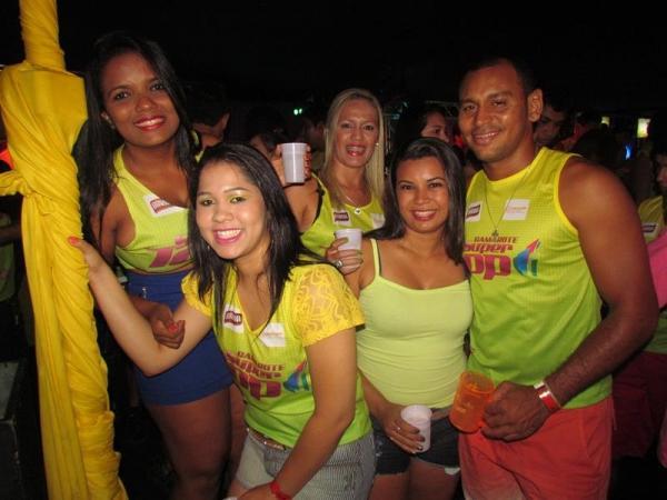 Confira fotos do Camarote Super Top na última noite de Carnaval - Imagem 25