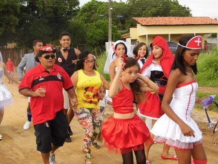 Carnaval do povão, arrasta multidão em jardim do Mulato - Imagem 84