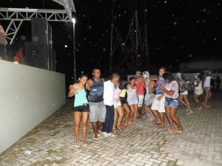 Carnaval do povão, arrasta multidão em jardim do Mulato - Imagem 8