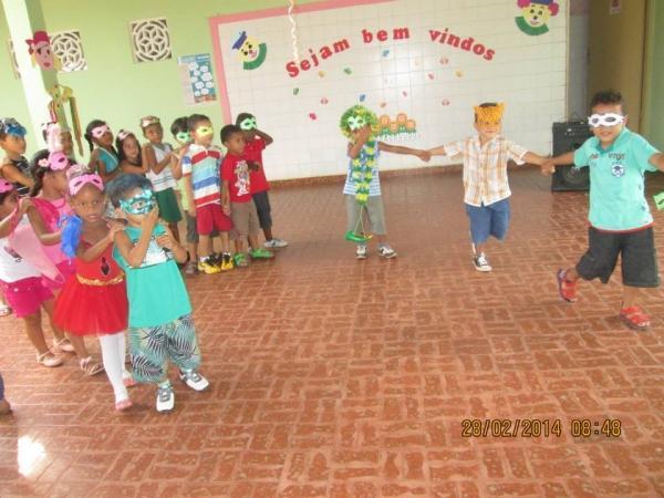 Creche Municipal Maricas Lopes Entrou também na Folia - Imagem 2