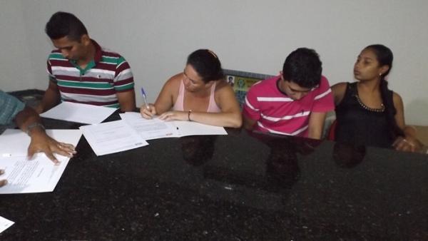 Zé Henrique efetiva 10 funcionários aprovados em concurso de 2011, e pretende fazer um concurso público até o fim do ano - Imagem 13