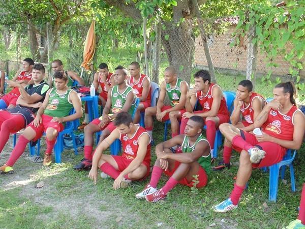 Caiçara apresenta novo técnico na volta dos jogadores aos treinos - Imagem 3