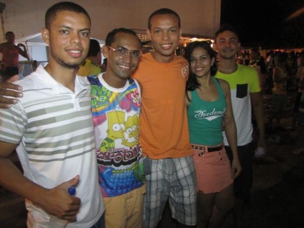 Muita festa e alegria no ultimo dia de carnaval no município de Miguel Alves - Imagem 17