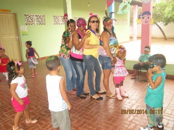 Creche Municipal Maricas Lopes Entrou também na Folia - Imagem 5