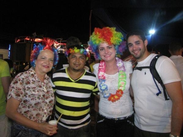 Muita festa e alegria no ultimo dia de carnaval no município de Miguel Alves - Imagem 14