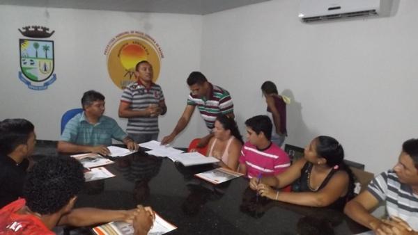 Zé Henrique efetiva 10 funcionários aprovados em concurso de 2011, e pretende fazer um concurso público até o fim do ano - Imagem 7