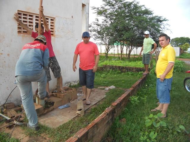 Prefeitura de Esperantina realiza trabalho de reposição de bombas