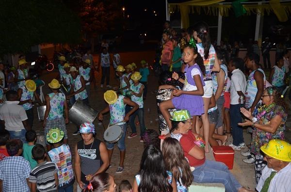 Santo Inácio tem animação durante os dias de carnaval com participação de um grande público - Imagem 4