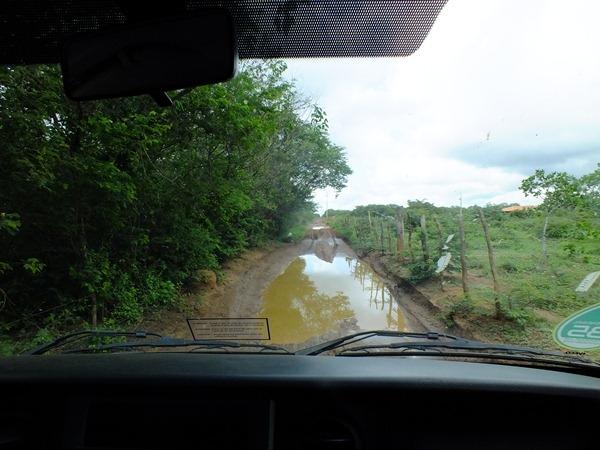 Prefeitura de Dom Expedito Lopes recupera 4 Km de estrada vicinal  - Imagem 11