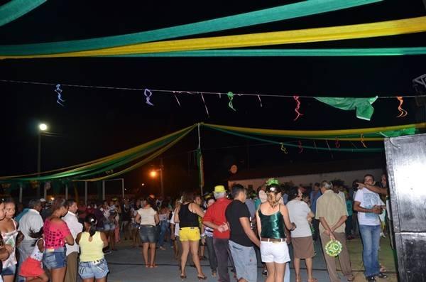 Santo Inácio tem animação durante os dias de carnaval com participação de um grande público - Imagem 20