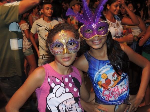             Carnaval monsenhorgilense mantém a tradição do clima de paz&amor! - Imagem 3