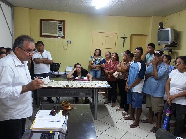 Bernildo Val volta a receber servidores que fizeram a individualização do FGTS