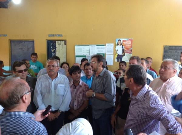 Governador Wilson Martins inaugura estrada em São João do Arraial com a presença do ex-prefeito Limma - Imagem 7