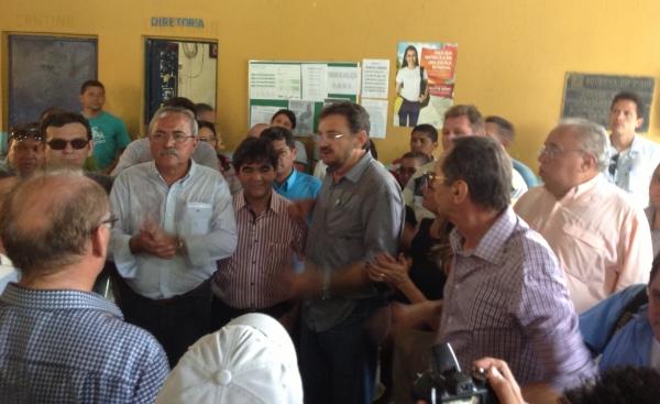 Governador Wilson Martins inaugura estrada em São João do Arraial com a presença do ex-prefeito Limma - Imagem 8