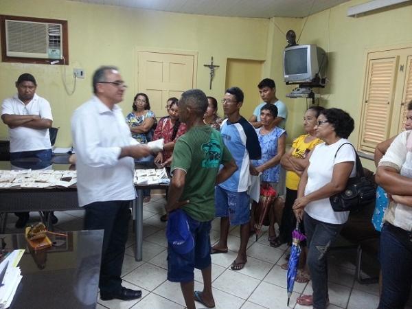 Bernildo Val volta a receber servidores que fizeram a individualização do FGTS - Imagem 1