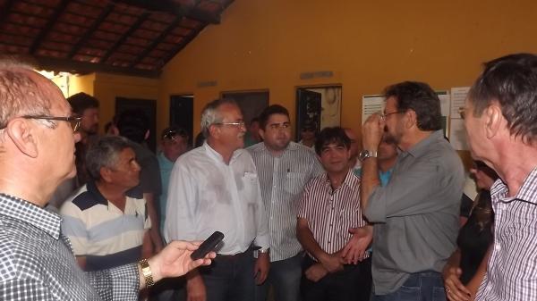 Governador Wilson Martins inaugura estrada em São João do Arraial com a presença do ex-prefeito Limma - Imagem 5