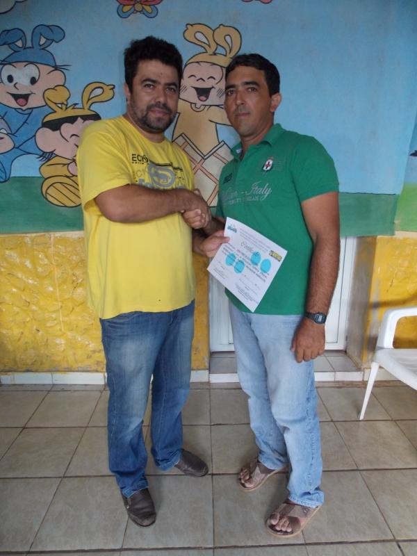 Alunos do curso de instalação elétrica recebem certificados - Imagem 9