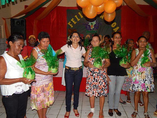 Secretaria de Assistência Social realiza encontro com os Idosos 