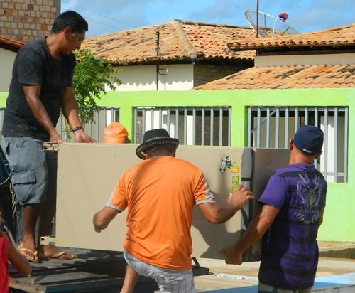 Eletrobrás realizou mais uma etapa de troca de geladeiras e lâmpadas em Brasileira - Imagem 4