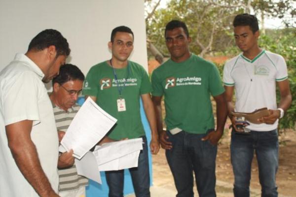 Secretaria Municipal de Agricultura e Banco do Nordeste realizam Pronaf Crediamigo - Imagem 9