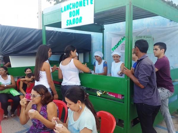 Lanchonete Bom Sabor se destaca por ousadia e compromisso na 1ª feira  - Imagem 12