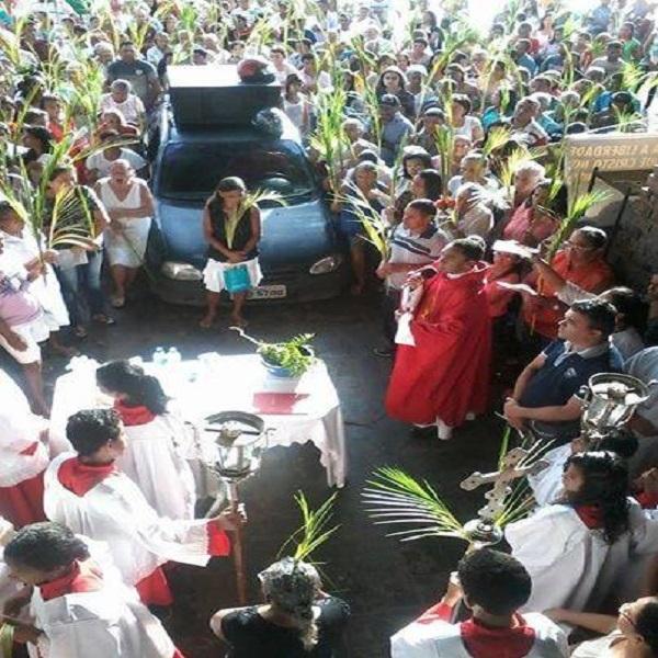 Procissão e Missa de Ramos marcam abertura da Semana Santa - Imagem 11