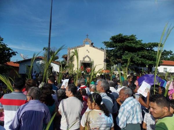 Procissão e missa do Domingo de Ramos abrem Semana Santa em Batalha - PI - Imagem 20
