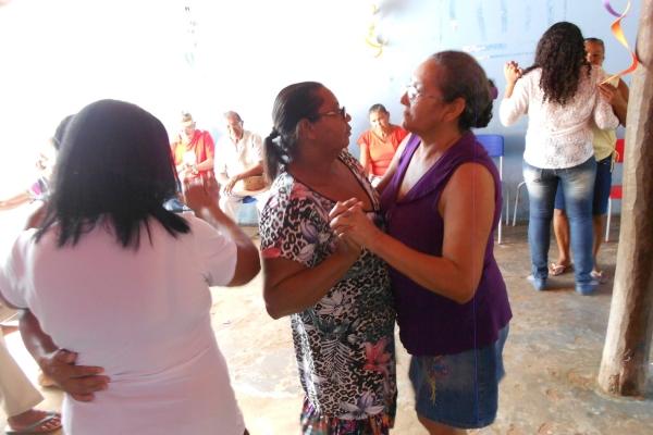A Prefeita de Currais Claudia Lobo Promove mais um encontro dos idosos no CRAS, - Imagem 5