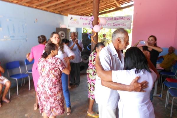 A Prefeita de Currais Claudia Lobo Promove mais um encontro dos idosos no CRAS, - Imagem 7
