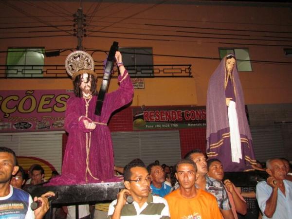Procissão e Missa de Ramos marcam abertura da Semana Santa - Imagem 18