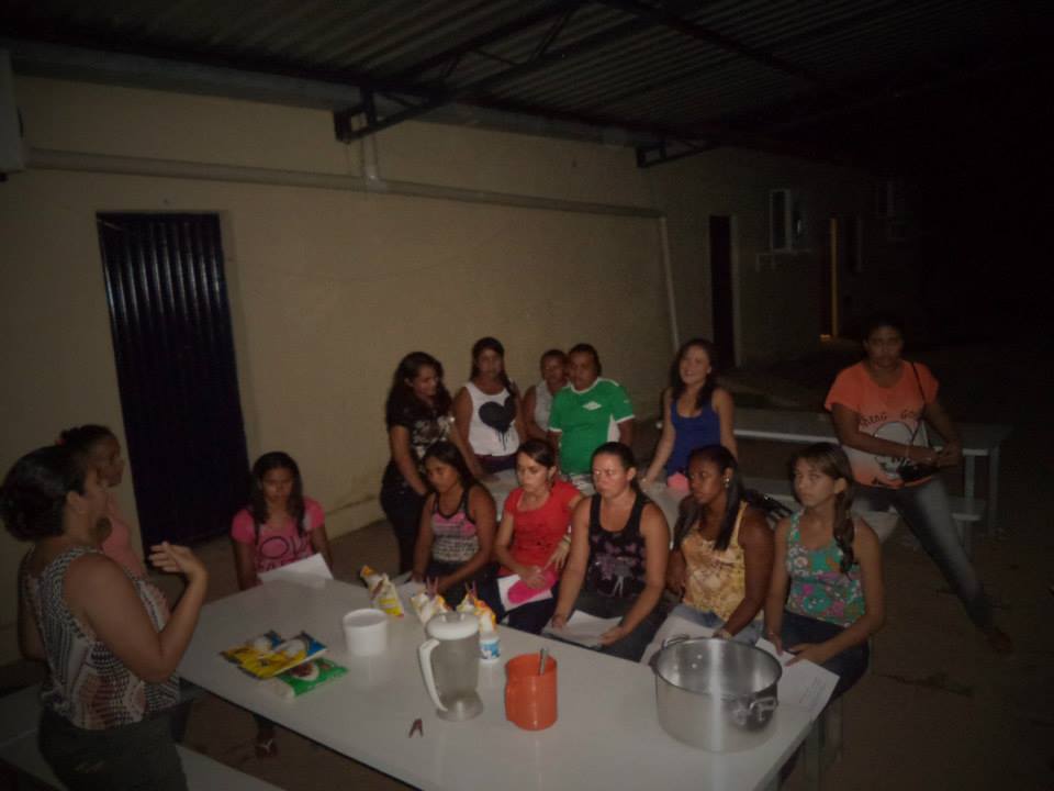  Alunos do EJA participam de curso, como fazer sorvete