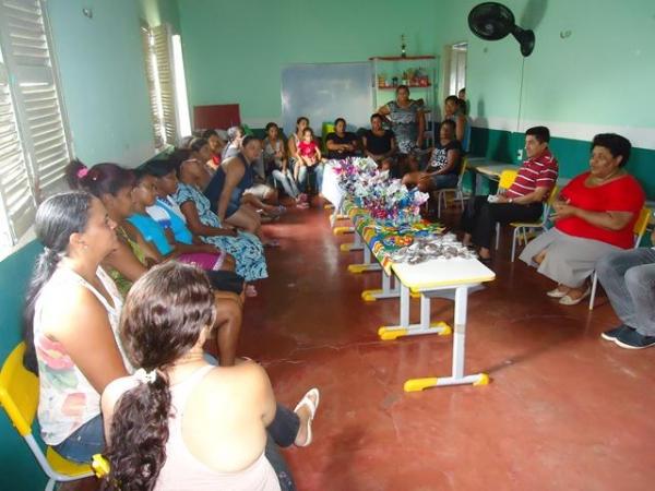 Secretária Municipal de Assistência Social (SMAS) realiza encerramento do Curso de Chocolates - Imagem 16