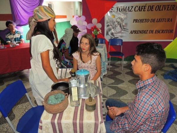 Projeto de Leitura Aprendiz de Escritor homenageia escritores local - Imagem 70